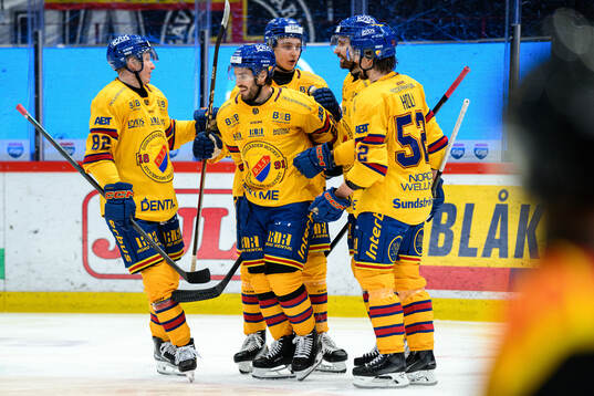 Djurgårdens Oula Palve jublar