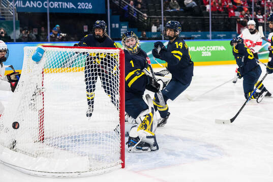 Goaltender Ebba Svensson Träff and Ida Karlsson of Sweden