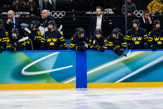 Head coach Ulf Lundberg of Sweden in the women's ice hockey