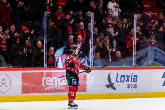 Örebros David Quenneville jublar vid 3-4