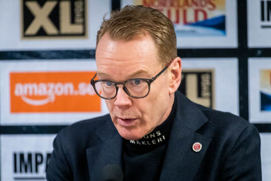 Örebros tränare Niklas Eriksson på presskonferensen