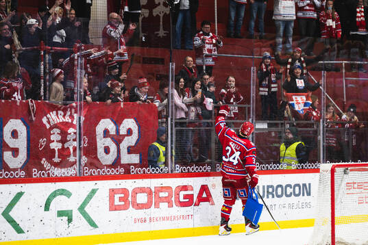 Timrås Alfons Freij jublar