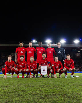 The starting eleven of Brann, from the top left; Noah Holm,