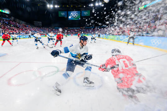 Bla gjennom flere bilder av 2026 Winter Olympics, Day 14, Men's Ice Hockey, Semifinal, Canada - Finland