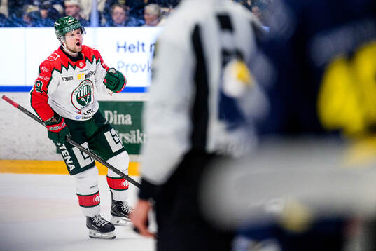 Frölundas Linus Weissbach jublar