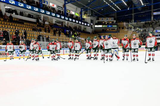 Frölundas spelare jublar