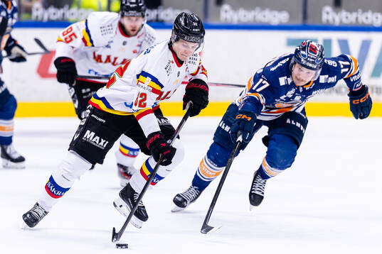 Malmö Redhawks Joona Ikonen och Växjös Erik Andersson