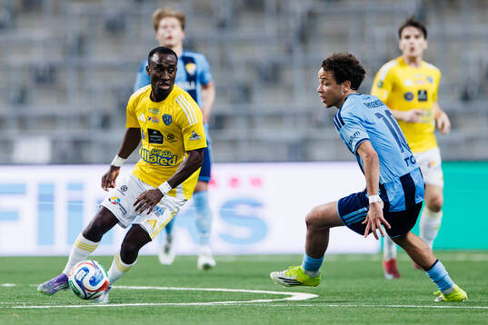 Falkenbergs Wanbe Godwin Aguda och Djurgårdens Mikael
