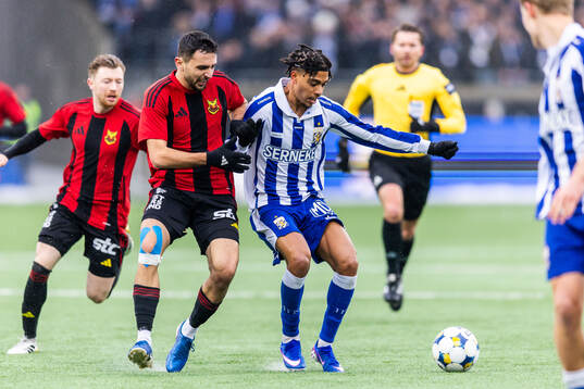 Östersunds Amar Begic and IFK Göteborgs Sebastian
