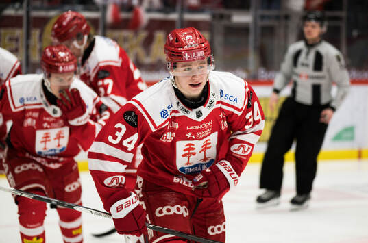 Timrås Alfons Freij jublar