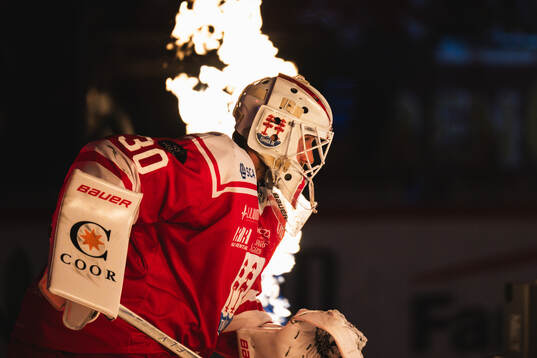 Timrås målvakt Jacob Johansson gör entré
