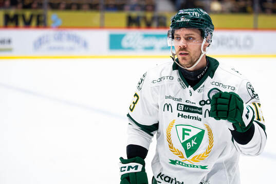 Färjestads Joel Kellman jublar