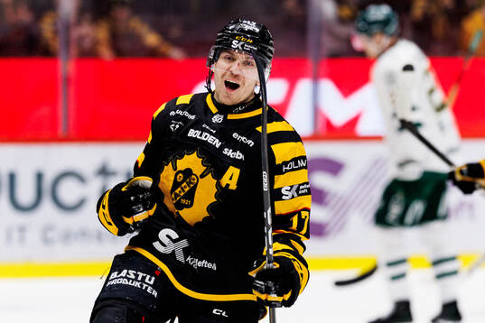 Skellefteås Pär Lindholm jublar