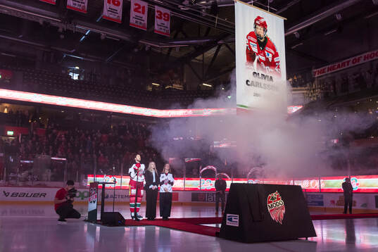 Hyllning för Modos Olivia Carlsson som firades med en