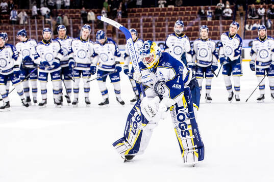 Leksands målvakt Marcus Gidlöf jubel