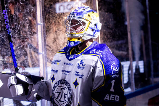 Leksands målvakt Marcus Gidlöf jubel