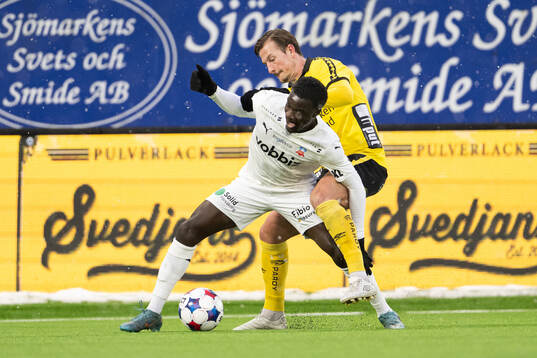 Helsingborgs Samuel Asoma och Elfsborgs Simon Olsson