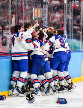 Players of USA celebrate
