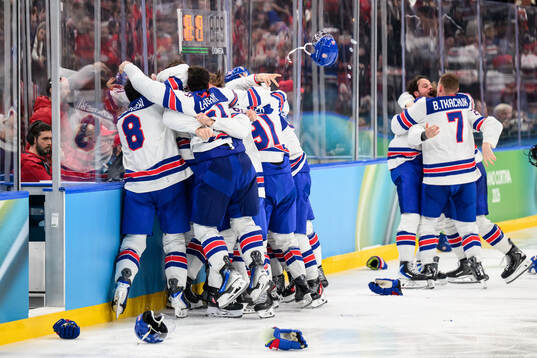 Players of USA celebrate
