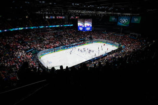 Players of USA celebrate the game-winning 1-2 goal by Jack