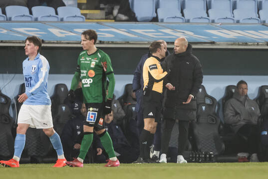 Malmö FFs huvudtränare Miguel Angel Ramirez och Domare