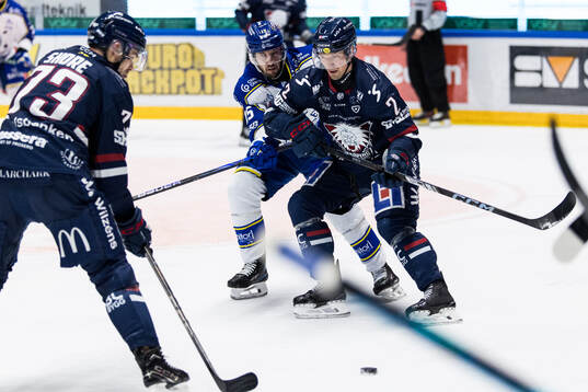 Leksands Max Veronneau och Linköpings Rasmus Rissanen