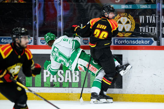 Rögles Calle Själin och Brynäs Linus Ölund