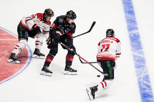 Örebros Patrik Karlkvist och Kalle Kossila och Malmö