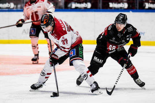Örebros Glenn Gustafsson och Malmö Redhawks Lauri