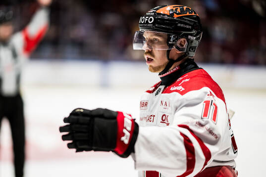 Örebros Kalle Kossila jublar