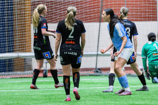 Malmö FFs Alexia Mitkovska jublar