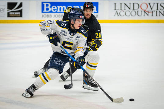 Södertäljes Felix Öhrqvist och AIKs Oscar Nord