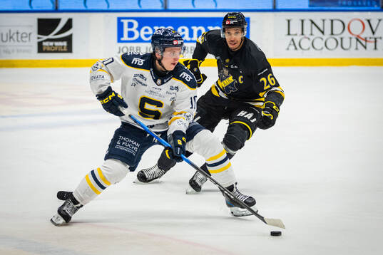Södertäljes Felix Öhrqvist och AIKs Oscar Nord