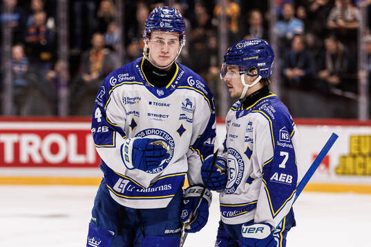 Leksands Tinus Luc Koblar och Marcus Karlberg  jublar