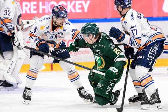 Växjös Keegan Lowe och Färjestads Oskar Steen