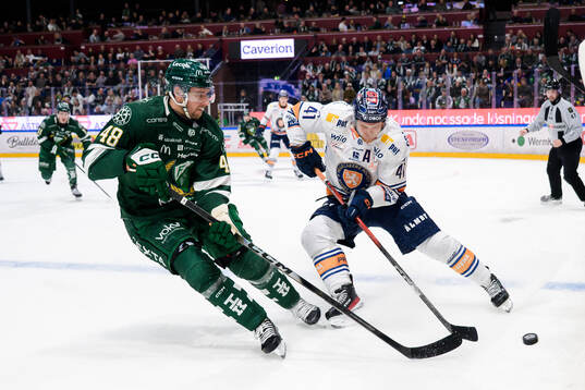 Färjestads Filip Roos och Växjös Ludvig Nilsson