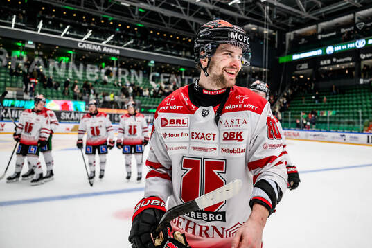 Örebros Kalle Miketinac jublar