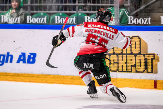 Örebros David Quenneville jublar