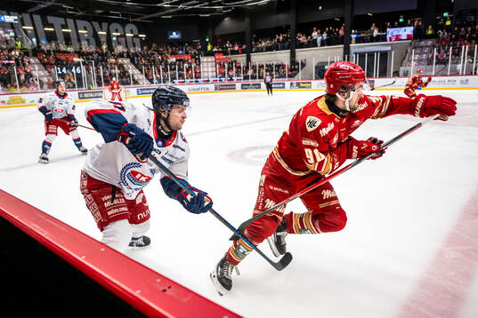 Oskarshamns Melker Eriksson och Kalmars Liam Hawel