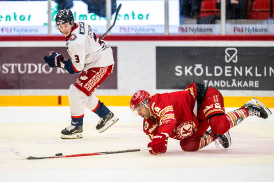 Oskarshamns Ludvig Östman och Kalmars Giorgio Estephan