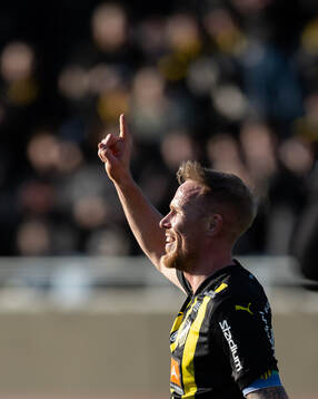 Häckens Mikkel Rygaard Jensen jublar