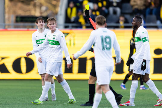 Västerås Karl Gunnarsson får en varning