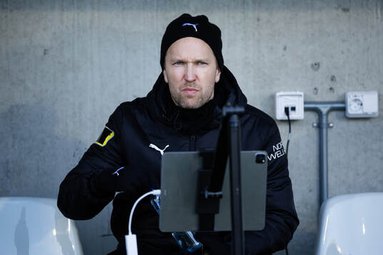 Häckens assisterande tränare Rasmus Lindgren