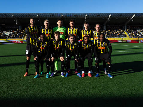 Häckens startelva uppe fr.v. Johan Hammar, Filip Helander,