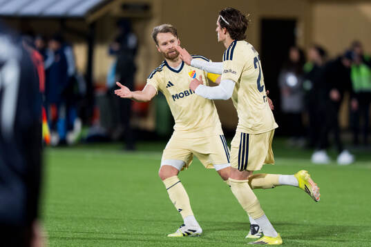 Djurgårdens Jacob Une och Nino Zugelj jublar