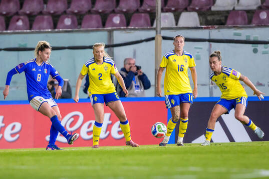 Martina Piemonte of Italy and Smilla Holmberg, Filippa