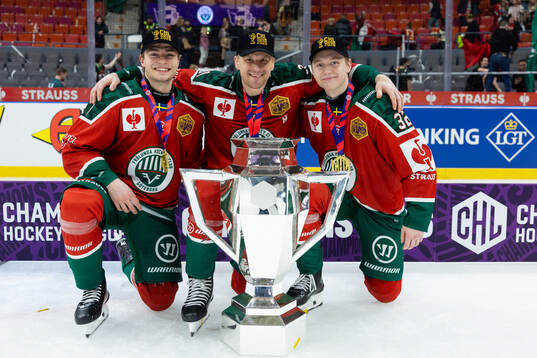 Isac Born, Nicklas Lasu and Noah Hasa of Frölunda