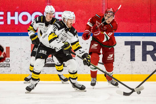 Västerås Konstantin Komarek och Moras Tim Thomsson