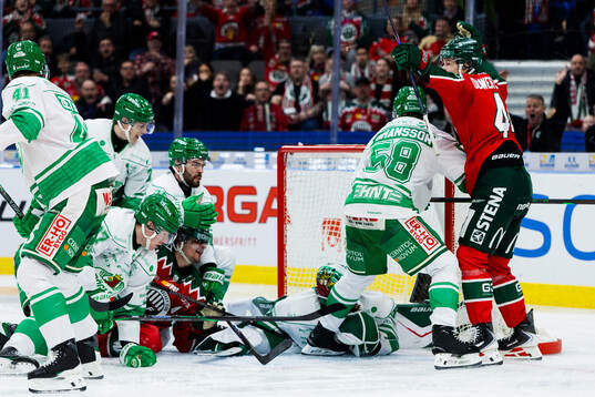 Frölundas Nicklas Lasu för 2-1 på Rögles målvakt