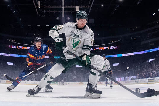 Malmö Redhawks Lauri Pajuniemi och Färjestads Adam Ollas